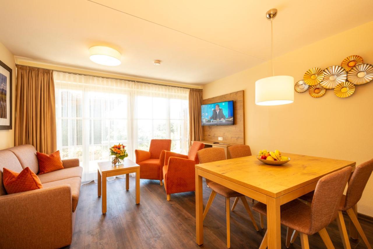 Boutique Hotel Angerer ムルナウ・アム・スタッフェルゼー エクステリア 写真