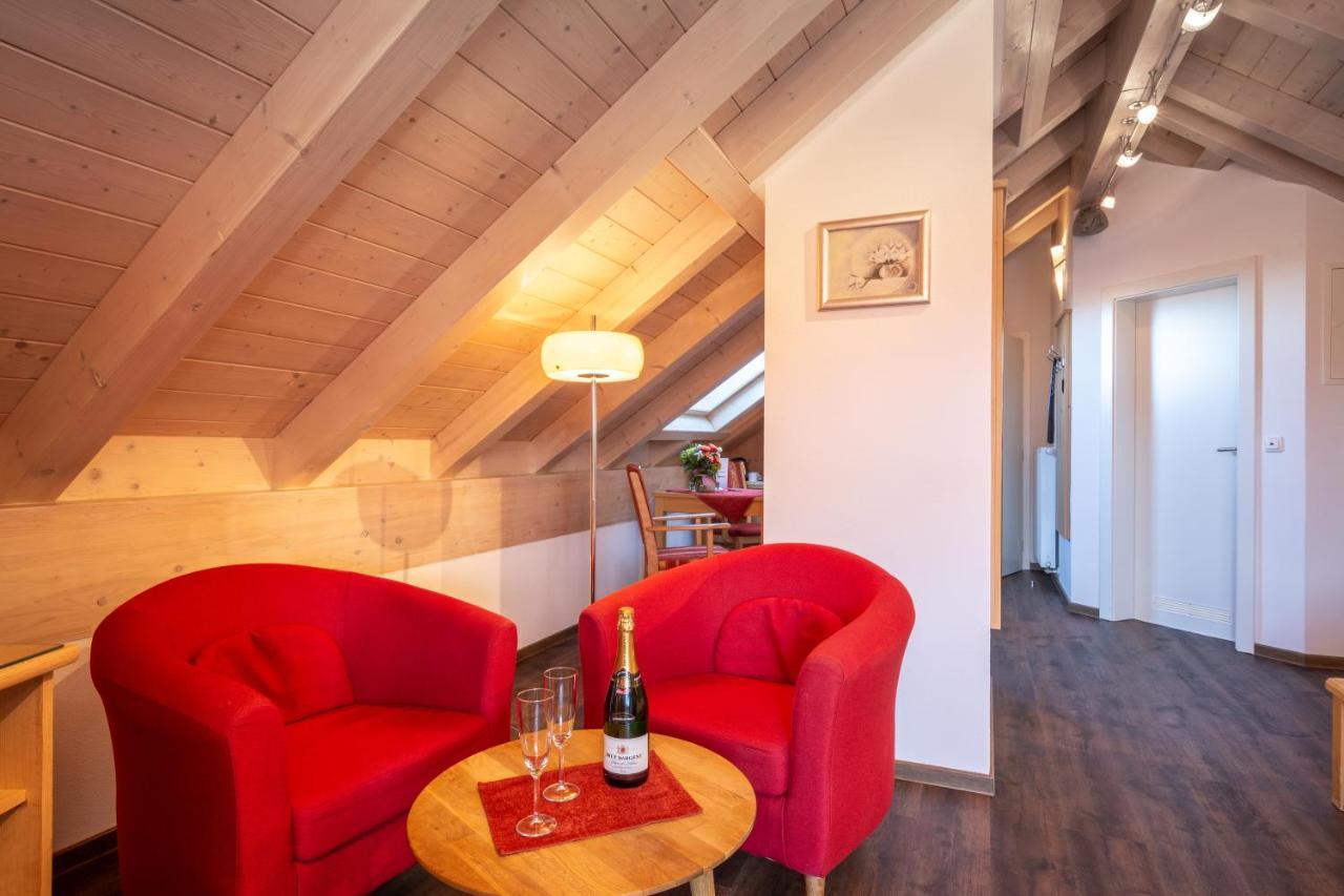 Boutique Hotel Angerer ムルナウ・アム・スタッフェルゼー エクステリア 写真