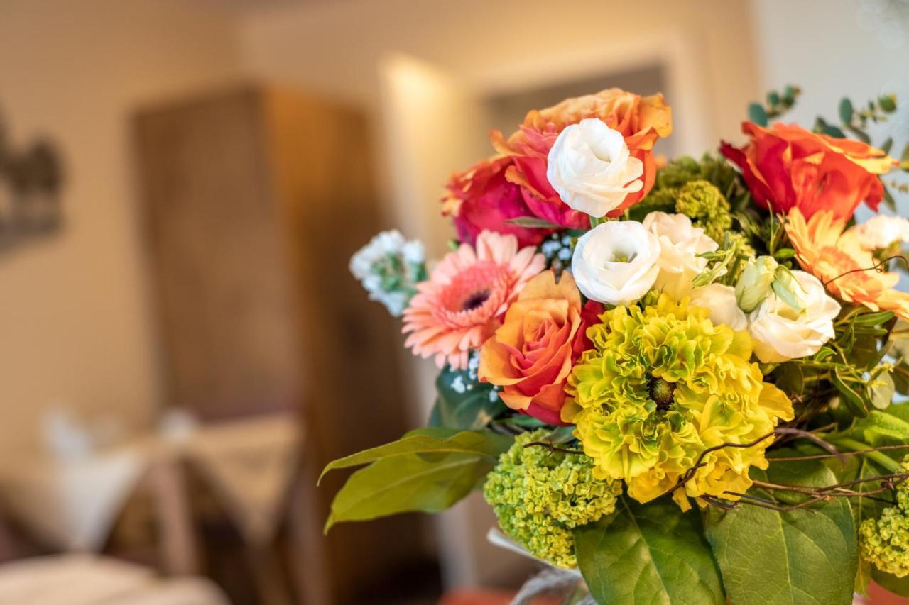Boutique Hotel Angerer ムルナウ・アム・スタッフェルゼー エクステリア 写真