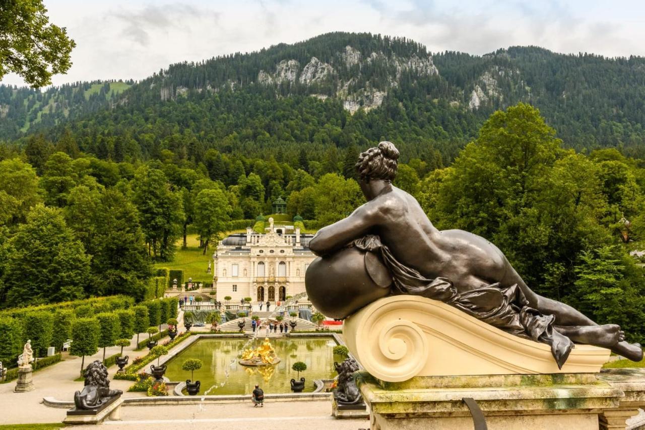 Boutique Hotel Angerer ムルナウ・アム・スタッフェルゼー エクステリア 写真